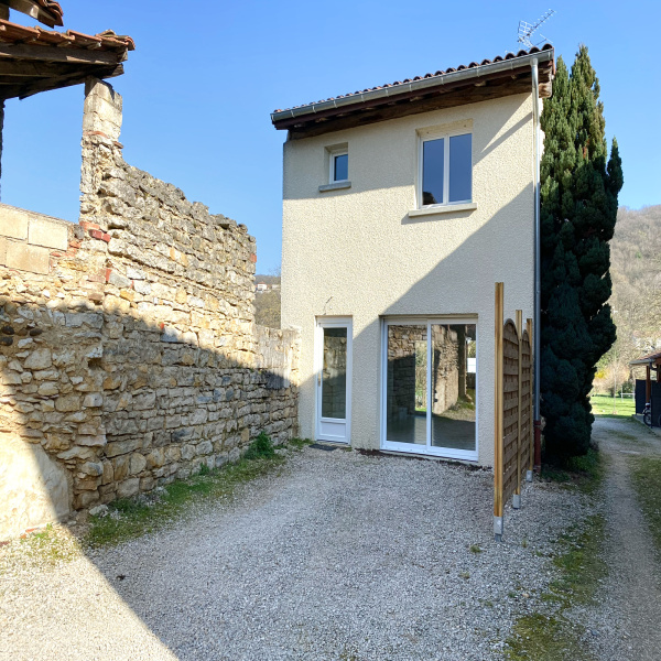 Offres de vente Maison de village Saint-Martin-du-Mont 01160